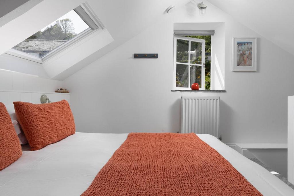 The Old Pilchard Works Bed & Breakfast Mousehole Exterior photo